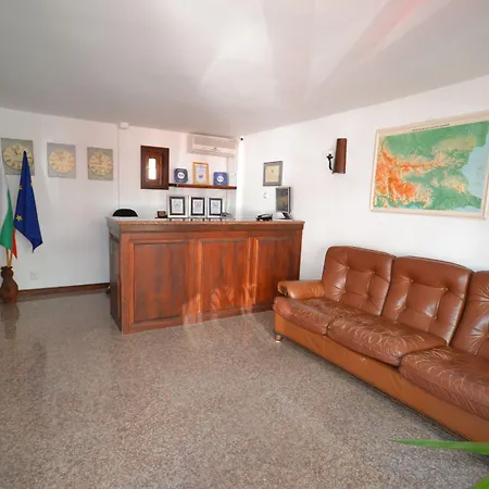Hotel семеен море 3*