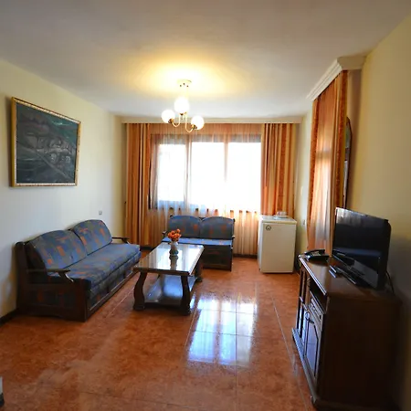 Hotel семеен море