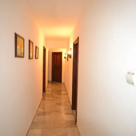 Hotel семеен море 3*
