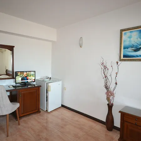 Hotel семеен море