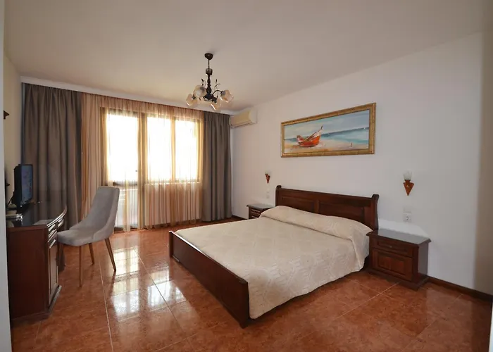 Family Hotel 3*
